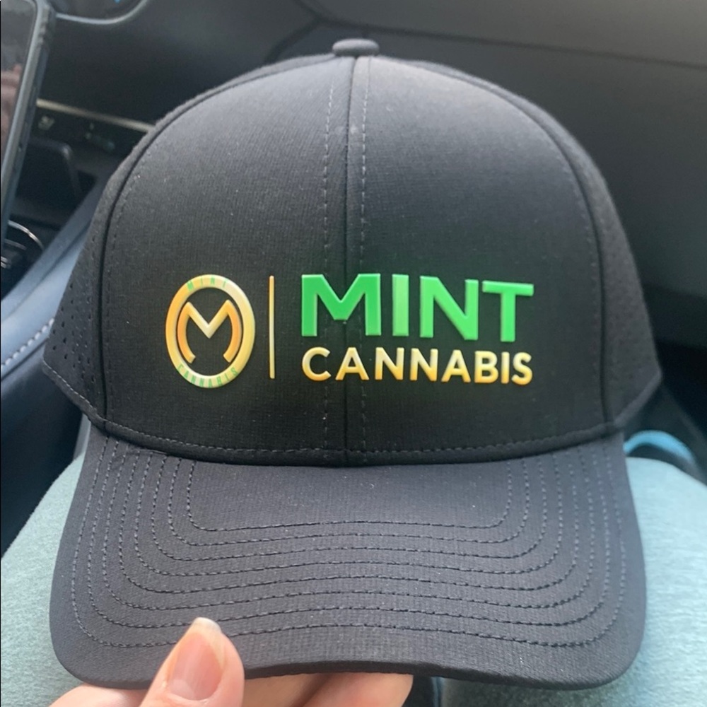 New Unisex Mint Cannabis Black Baseball Cap